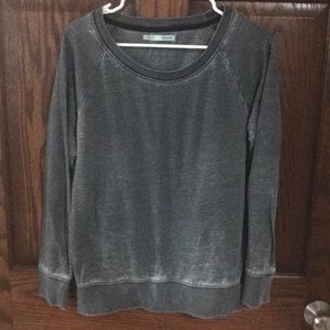 Maurices small gray sweatshirt.
